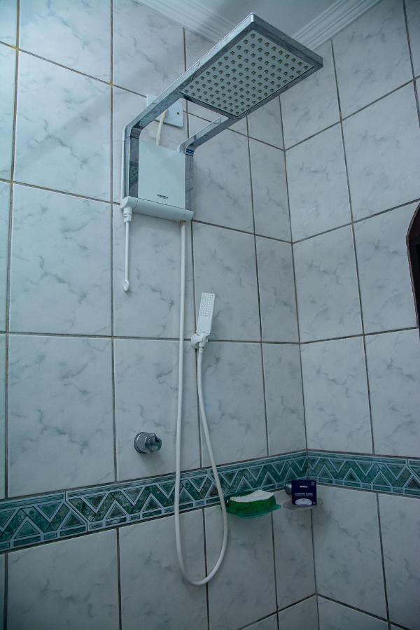 ברטיוגה Linda Casa Com Lazer A 500M Da Praia Guaratuba Sp מראה חיצוני תמונה